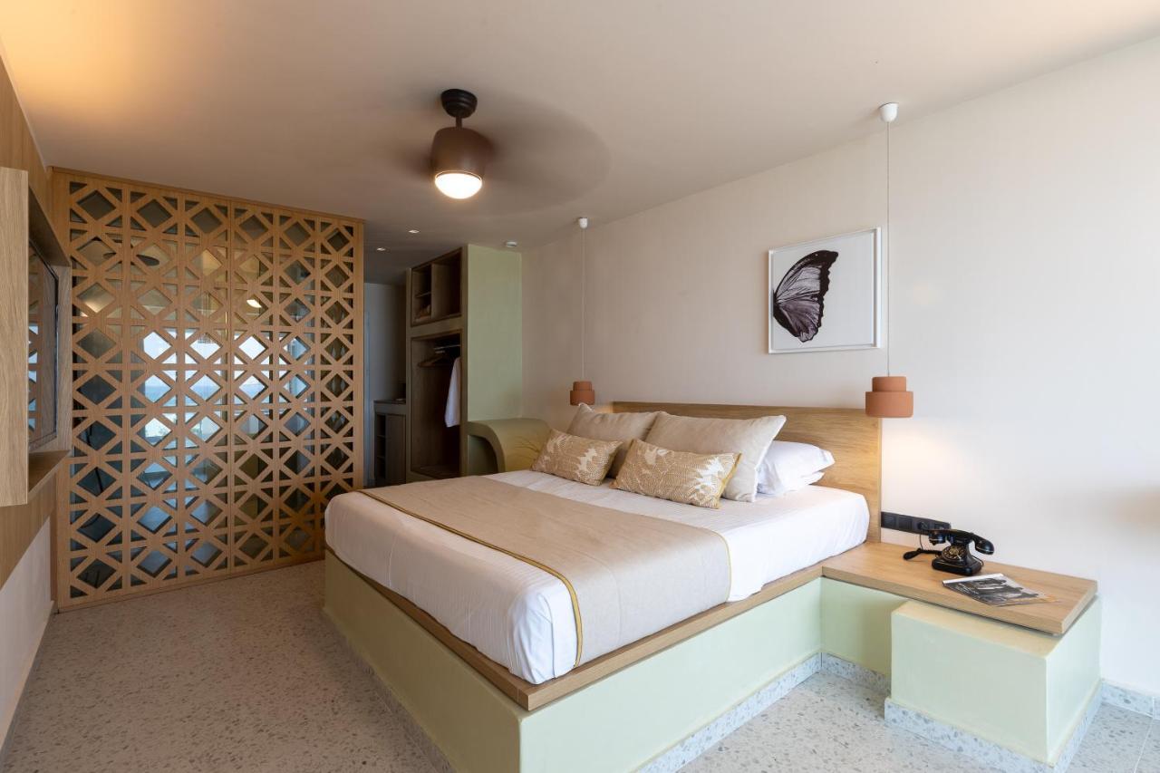 Kouros Exclusive Hotel & Suites - Adults Only 法里拉基 外观 照片