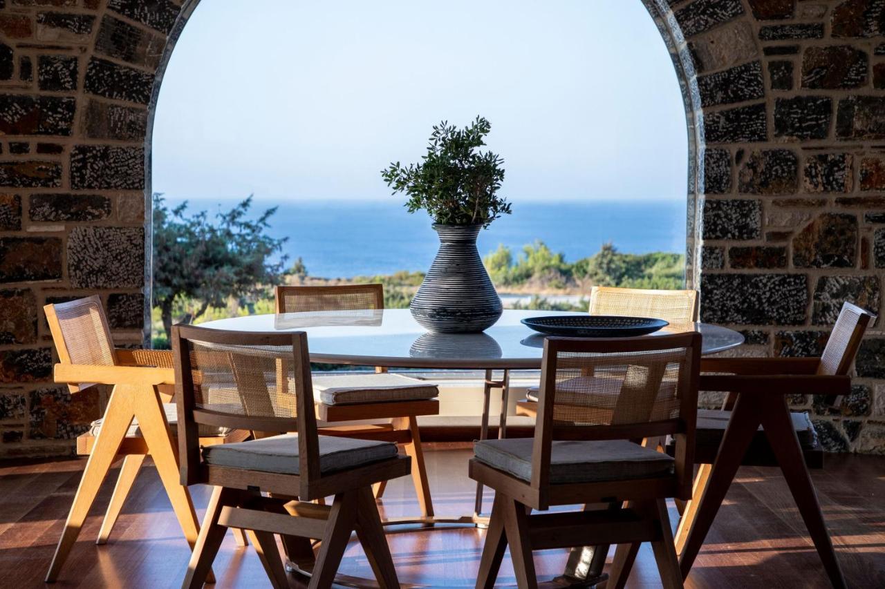 Kouros Exclusive Hotel & Suites - Adults Only 法里拉基 外观 照片