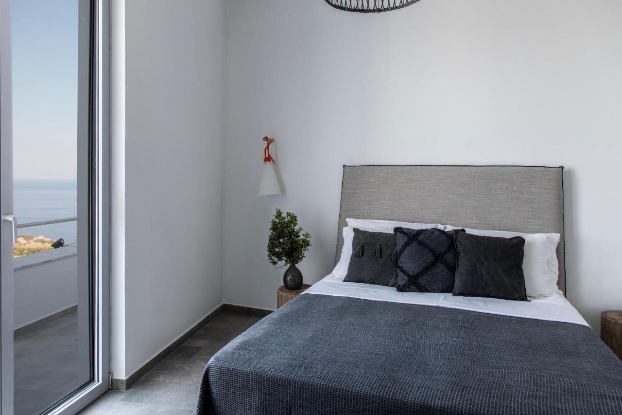 Kouros Exclusive Hotel & Suites - Adults Only 法里拉基 外观 照片
