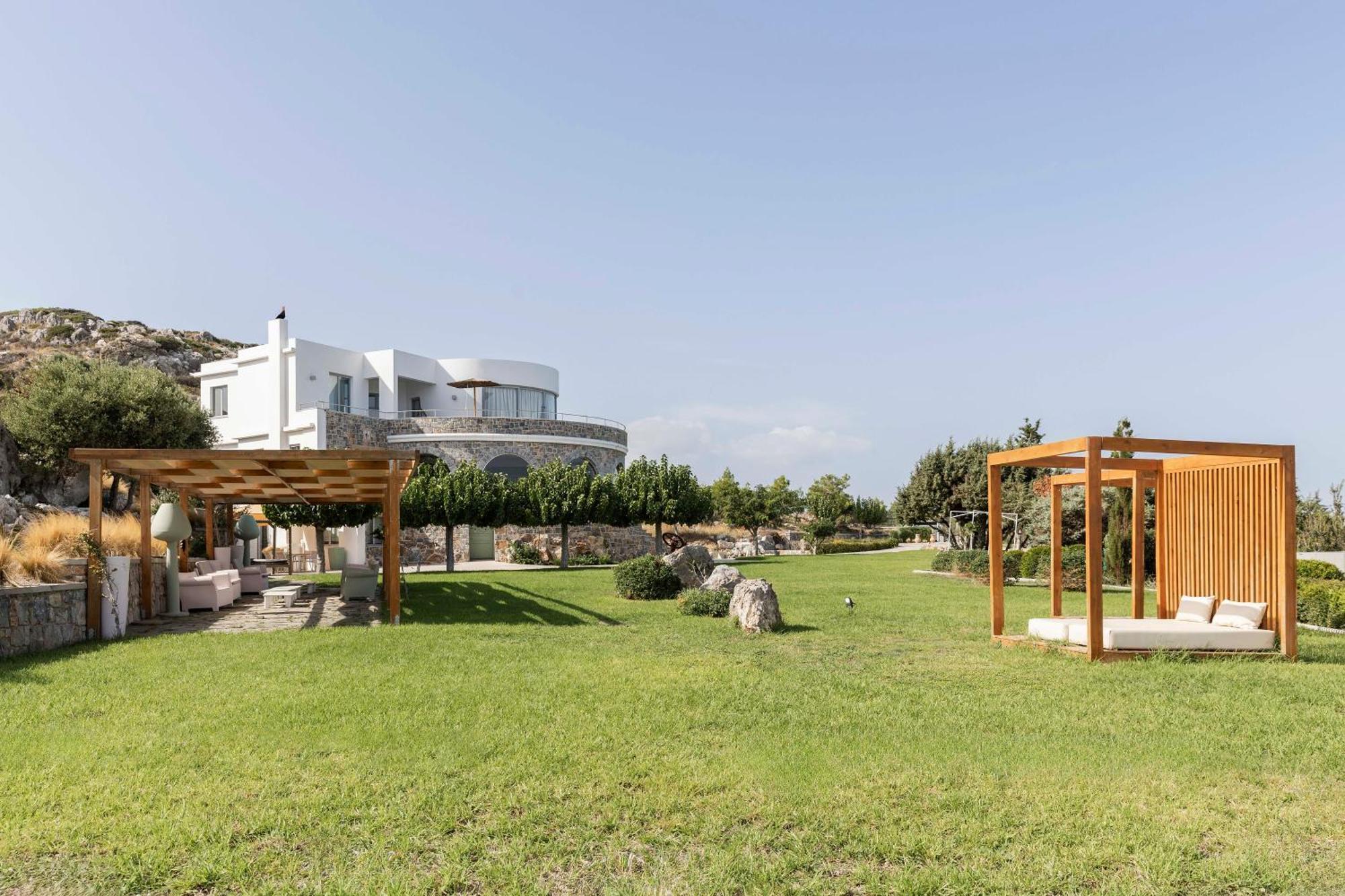 Kouros Exclusive Hotel & Suites - Adults Only 法里拉基 外观 照片