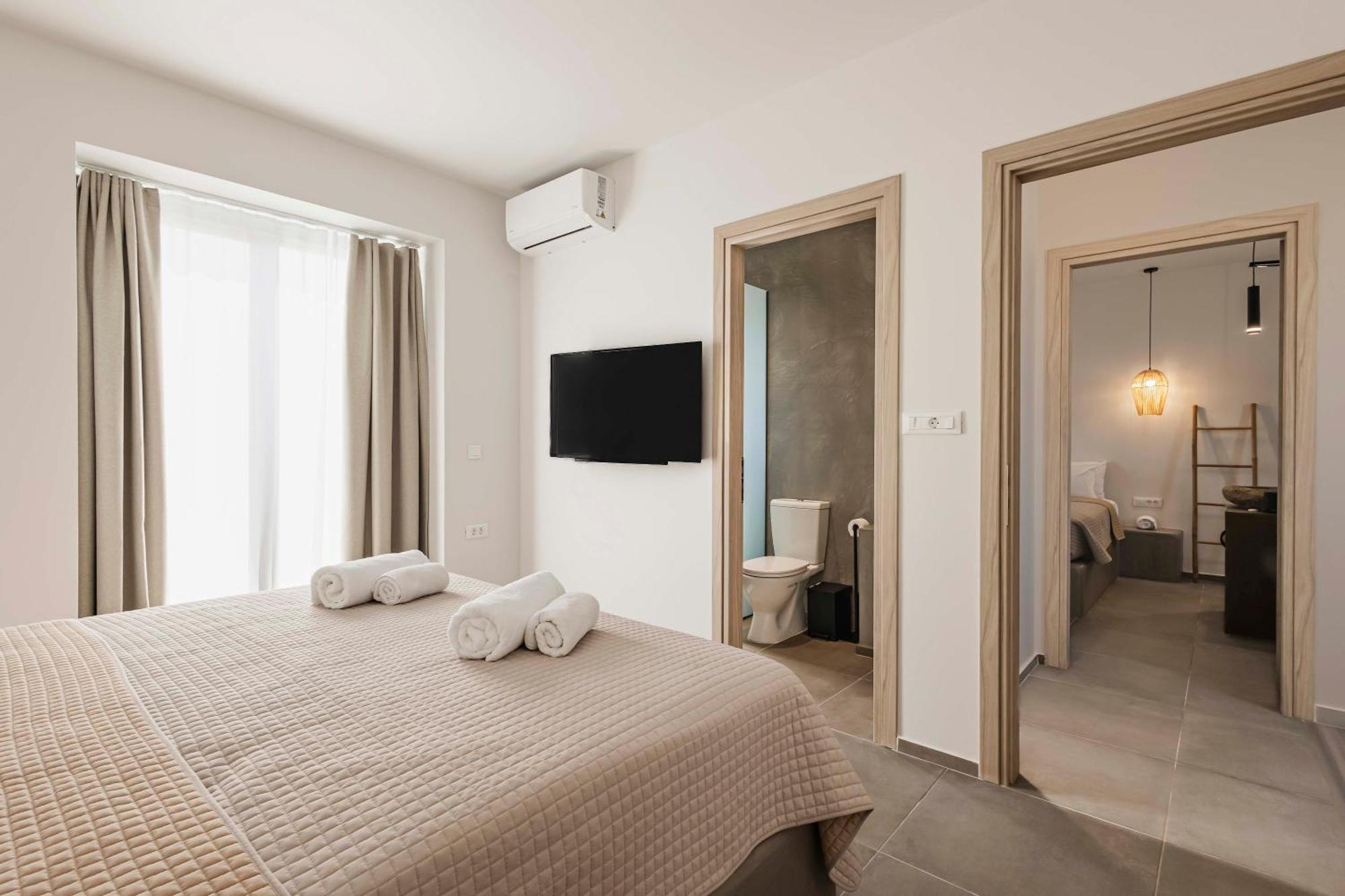 Kouros Exclusive Hotel & Suites - Adults Only 法里拉基 外观 照片