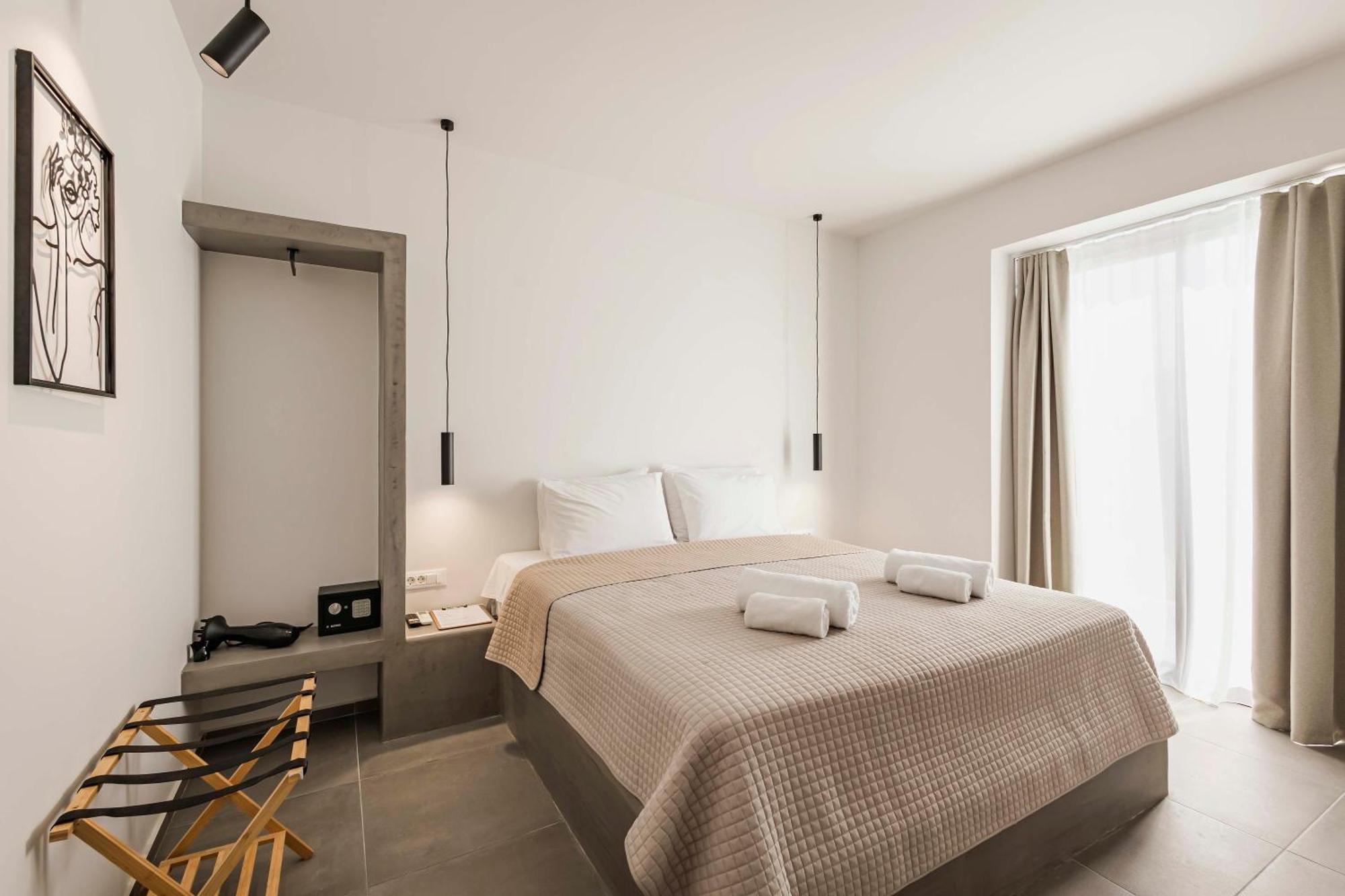 Kouros Exclusive Hotel & Suites - Adults Only 法里拉基 外观 照片