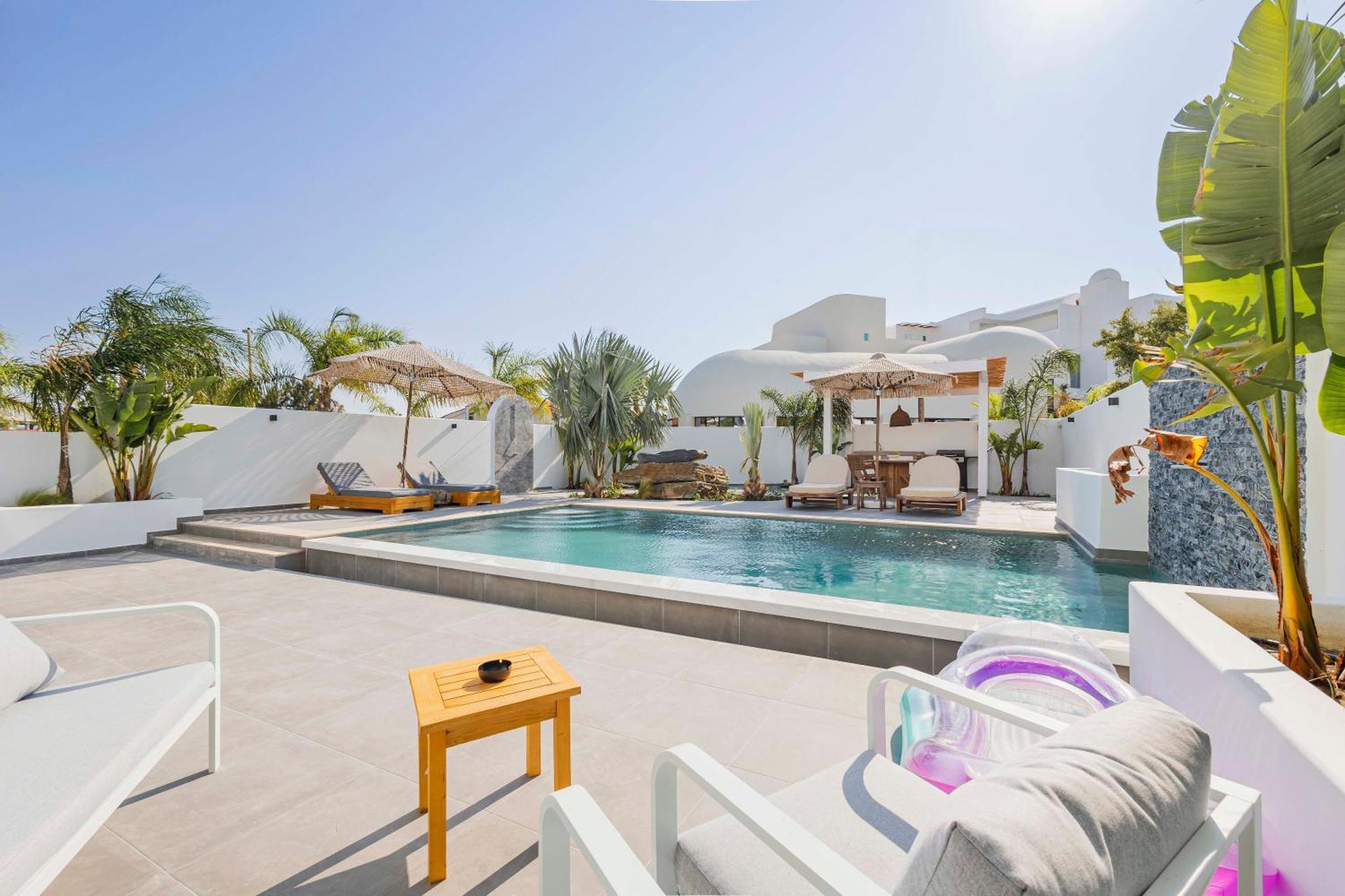 Kouros Exclusive Hotel & Suites - Adults Only 法里拉基 外观 照片