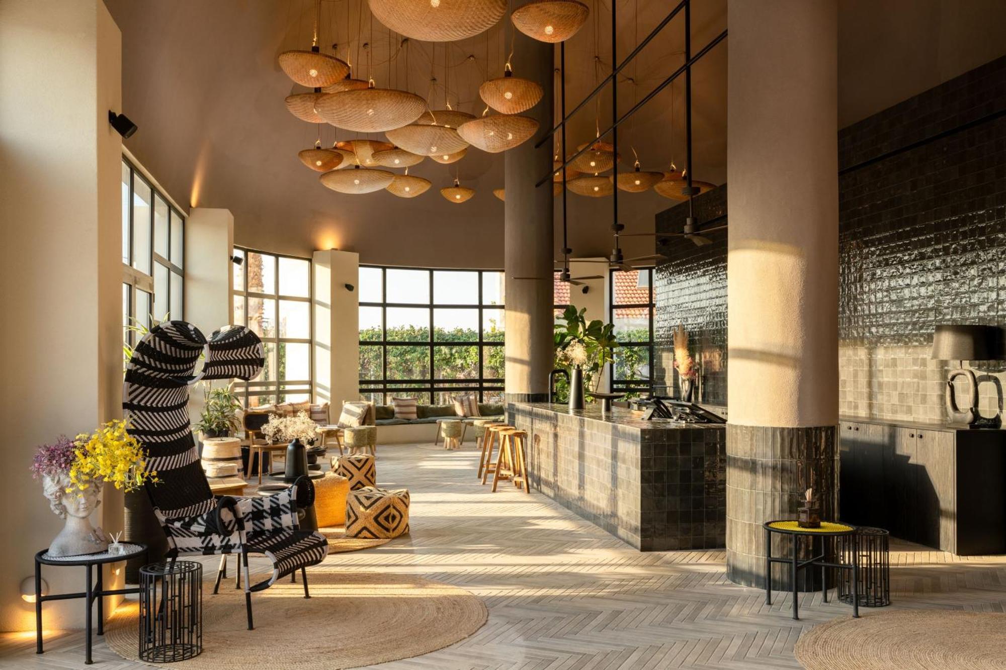 Kouros Exclusive Hotel & Suites - Adults Only 法里拉基 外观 照片